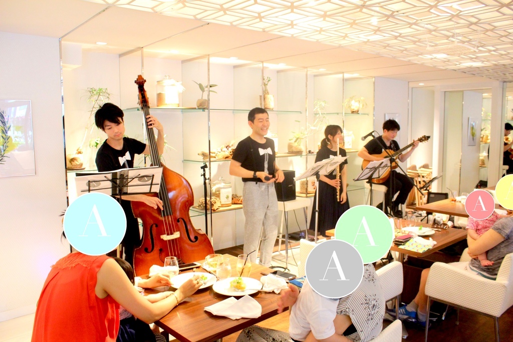 洗練された空間で、生の音楽・旬のひとさらをお愉しみください!
