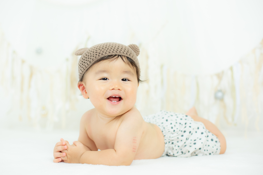 もちもちぷにぷに、一生に一度は残したい!はだかんぼフォト!