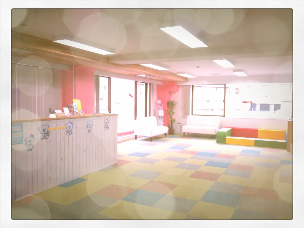広いお教室にお子様達はいつも大興奮！