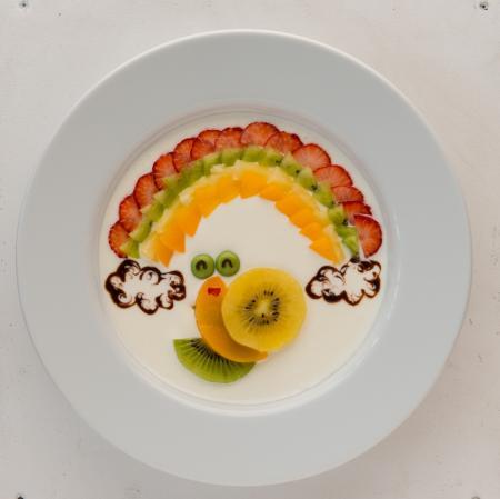 今話題のヨーグルトアートです。簡単にできますので、親子で素敵な作品作りを体験してくださいね♪