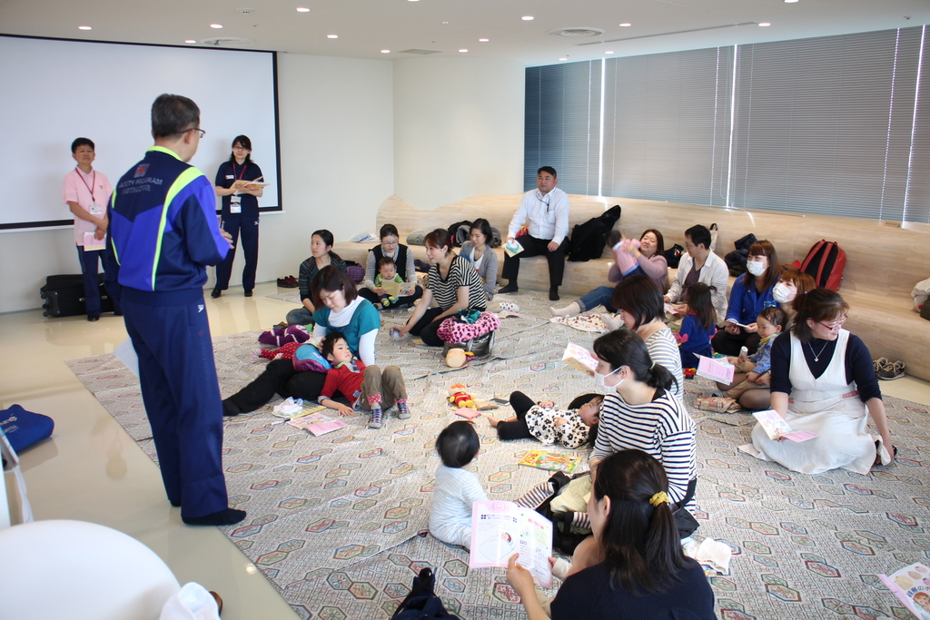 家族みんなで子どもを守りましょう 幼児安全法ワンポイント講習 献血ルームfeel