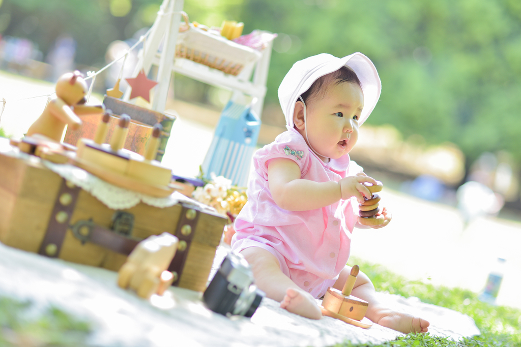 通常のロケーション撮影だけでなく、セットをご用意して撮影いたします！